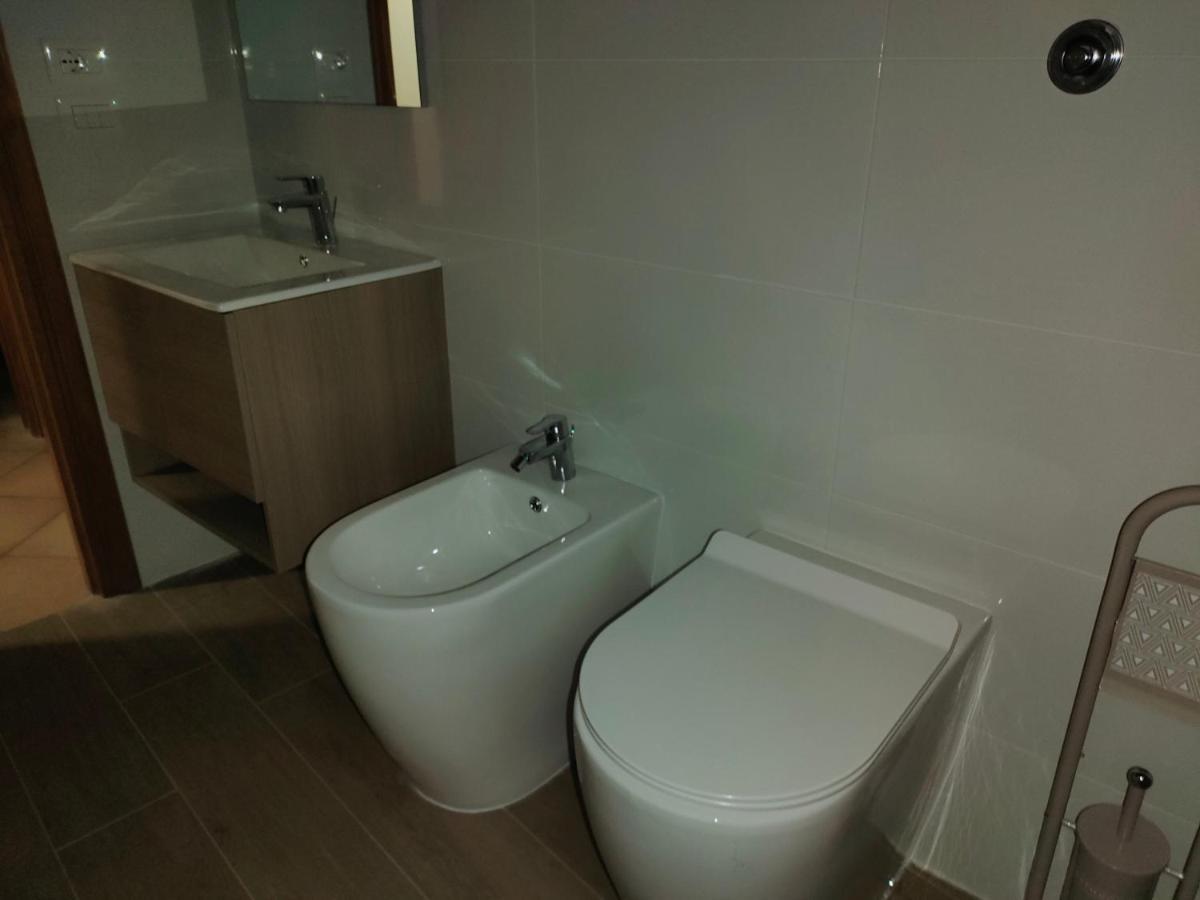 Francigena Viterbo Apartment Con Parcheggio Gratuito A Soli 2 Minuti ภายนอก รูปภาพ