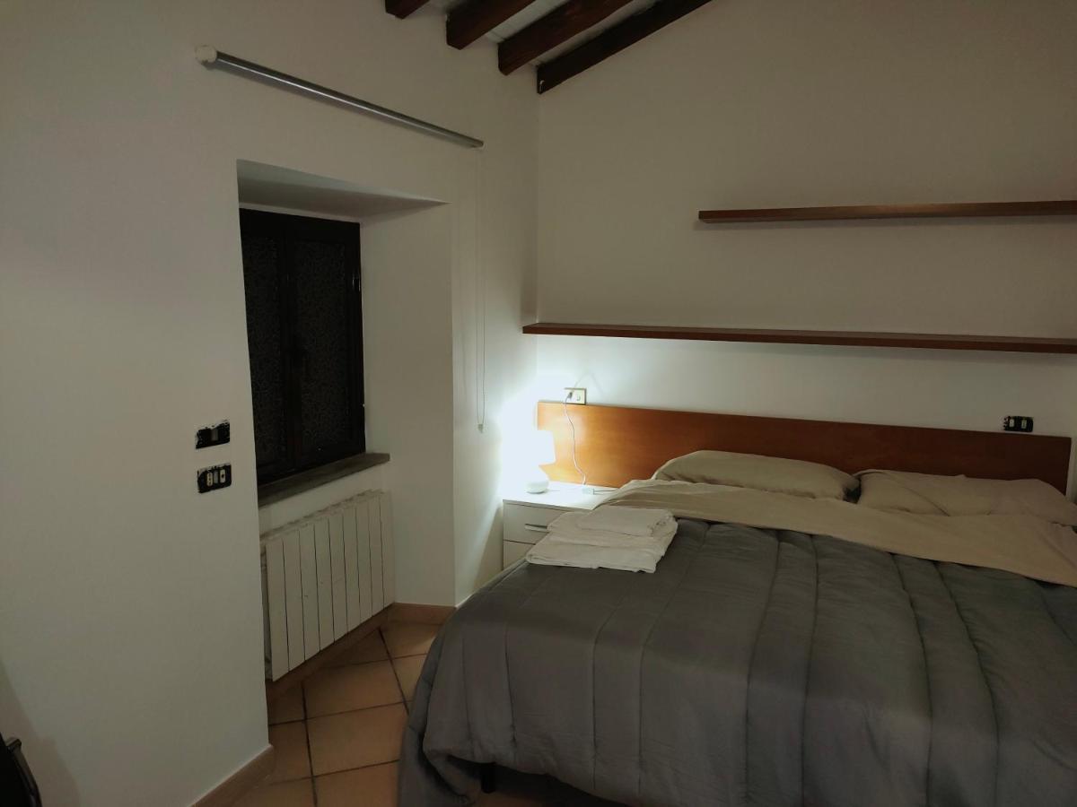 Francigena Viterbo Apartment Con Parcheggio Gratuito A Soli 2 Minuti ภายนอก รูปภาพ