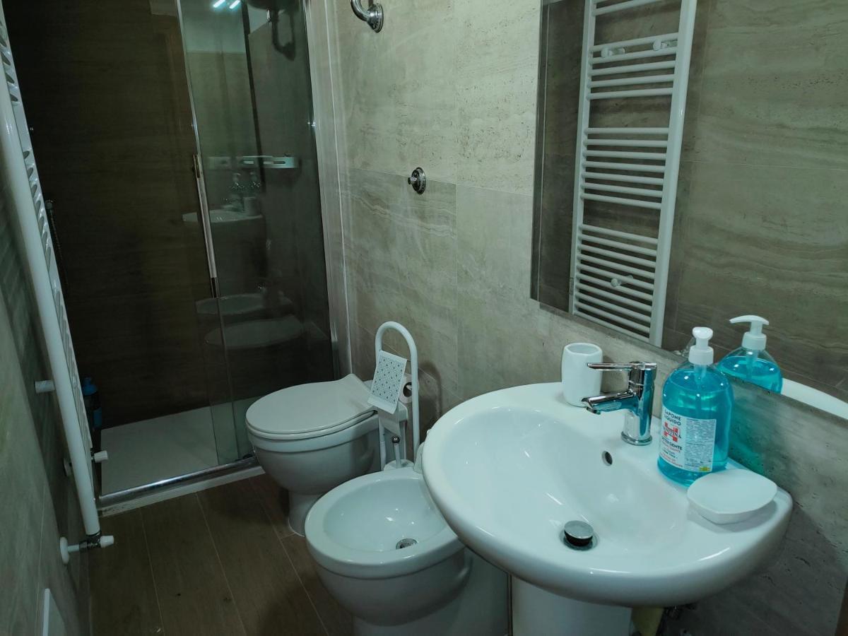 Francigena Viterbo Apartment Con Parcheggio Gratuito A Soli 2 Minuti ภายนอก รูปภาพ