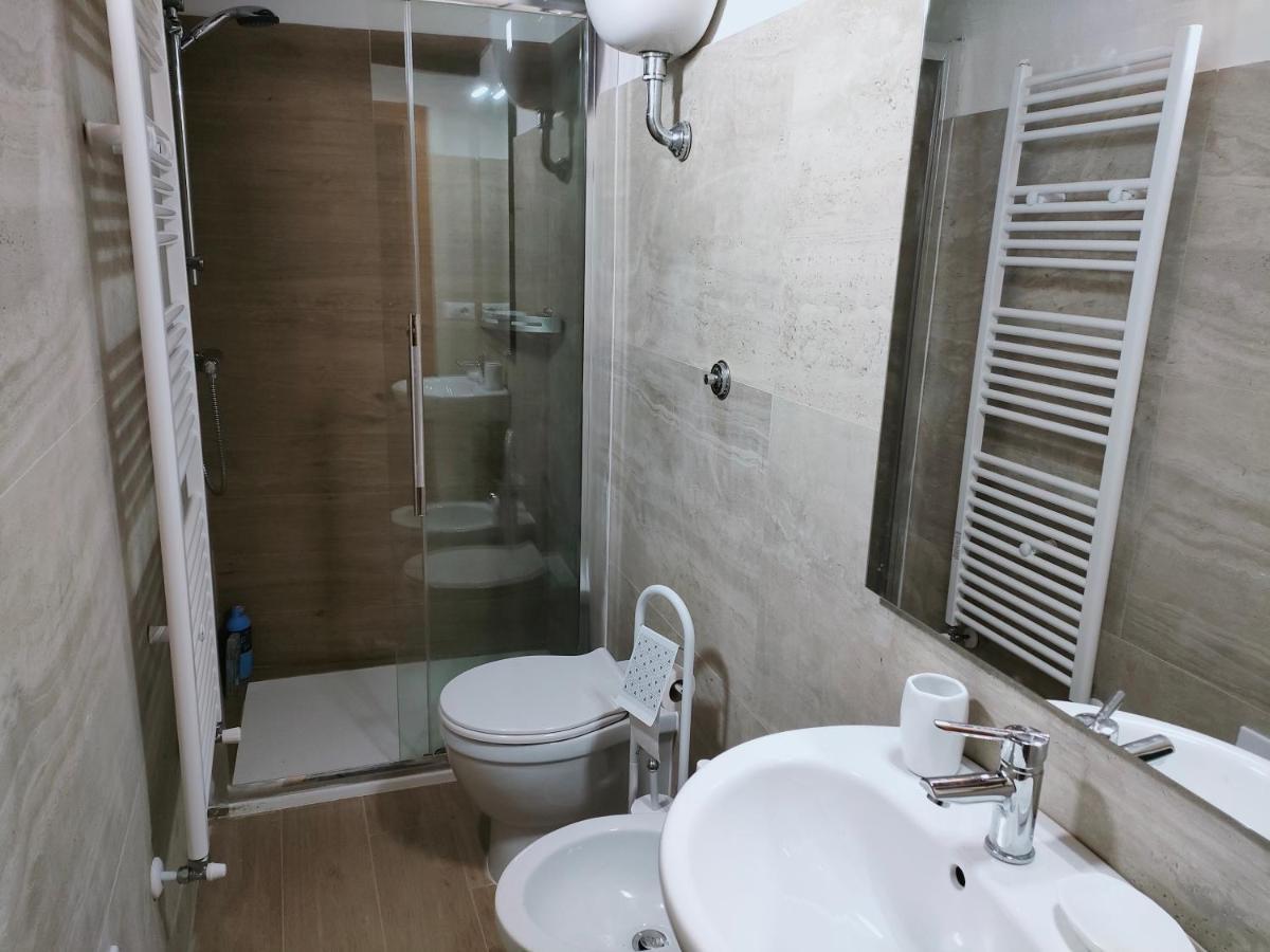 Francigena Viterbo Apartment Con Parcheggio Gratuito A Soli 2 Minuti ภายนอก รูปภาพ